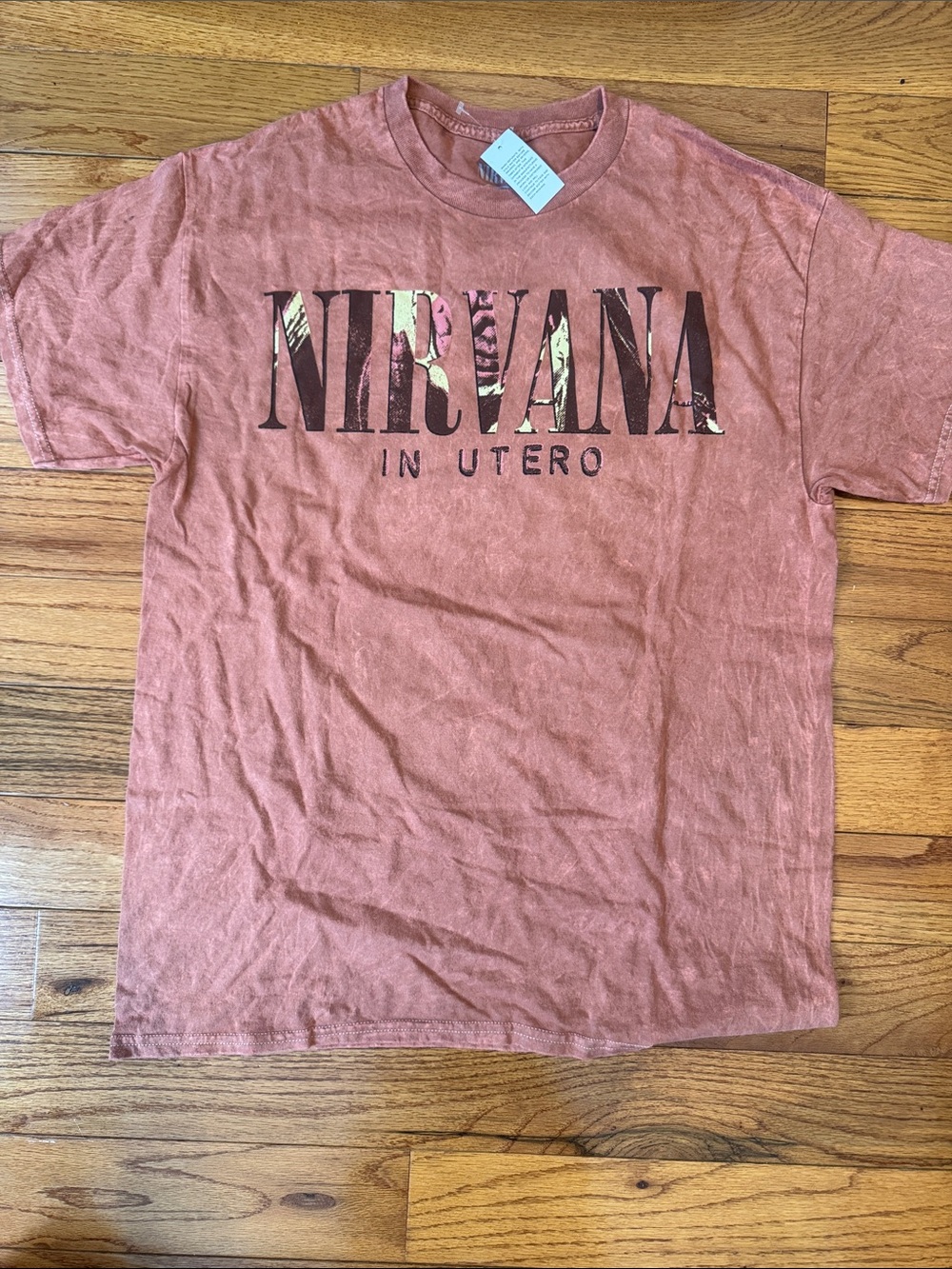Nirvana mineral wash graphic tee, size L never worn